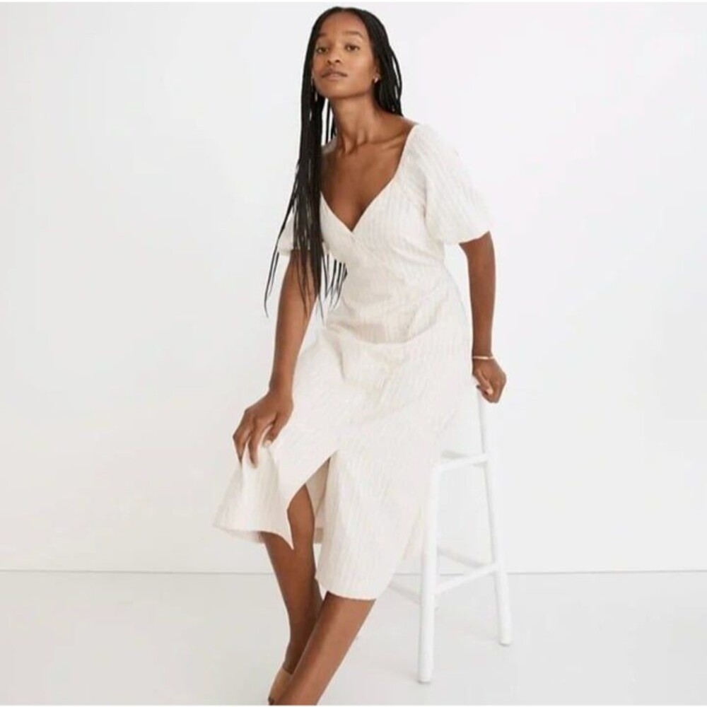 Madewell Puff-Sleeve Button-Wrap Midi Dress in Neutral Undyed Stripe Size 10